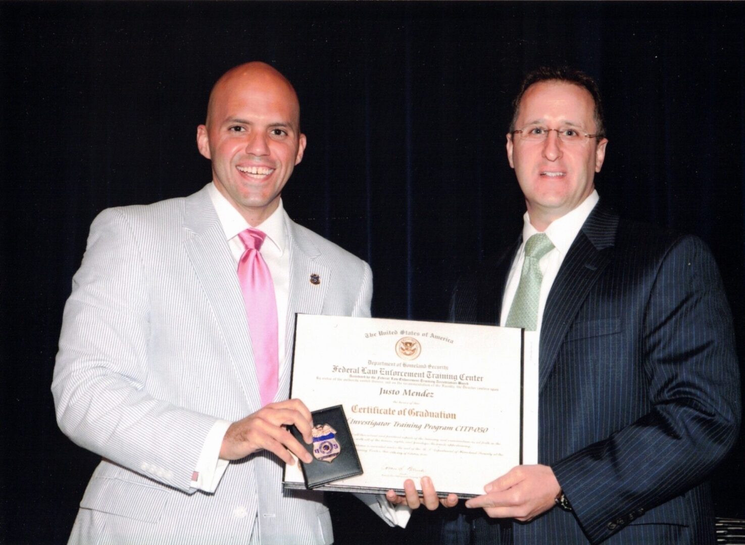 Justo Mendez receiving CITP certification - Federal Investigations Attorney